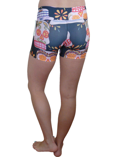 Happy skull short